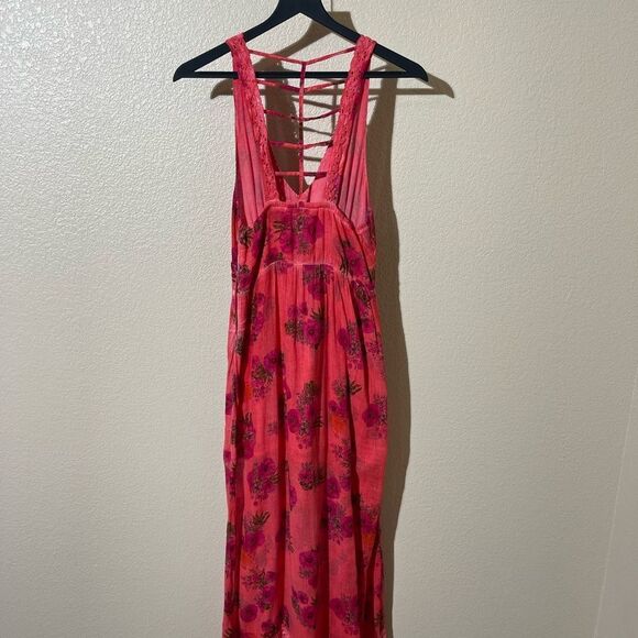 Sold  - Picture 2 of 7